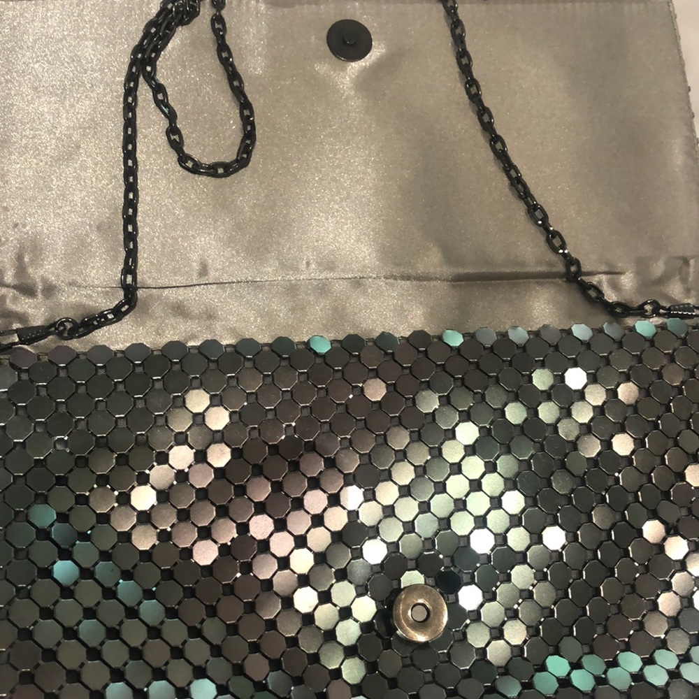 Clutch - Picture 5 of 5